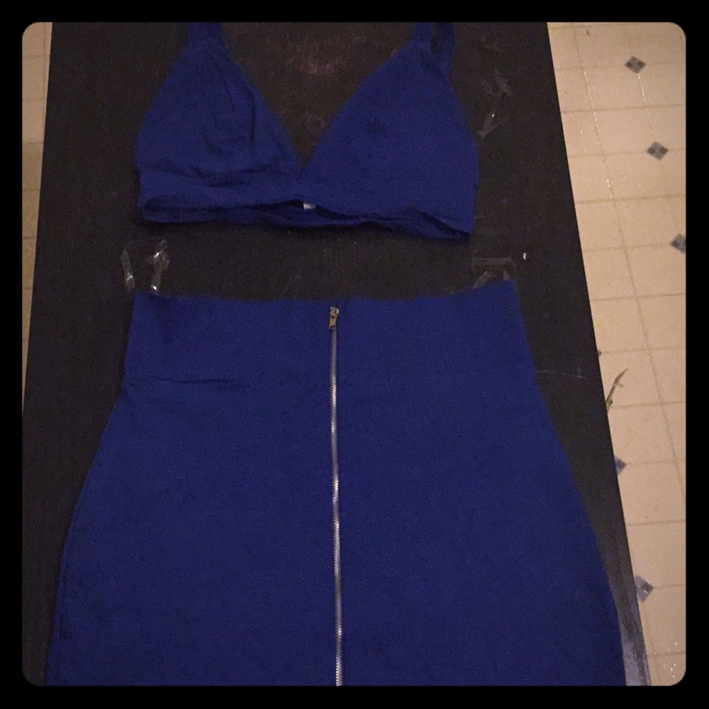 2 piece set crop top and skirt